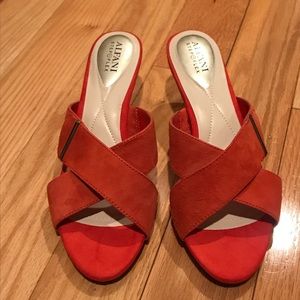 BRAND NEW ALFANI HEELS